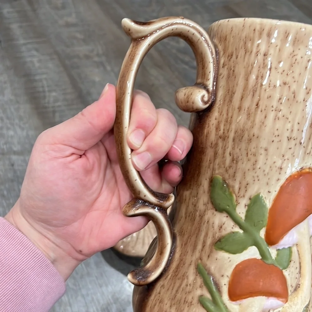 ARNELS Vintage 70’s Mushroom 🍄 Ceramic Retro watering pitcher w lid RARE find